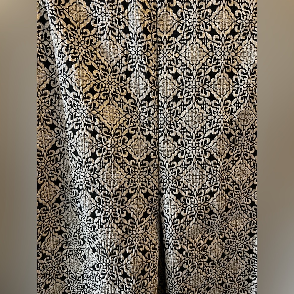 Lane Bryant Black & Gold Metallic Jacquard Ponte Slim Leg Pants size 18/20 - Picture 8 of 12